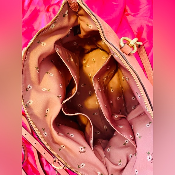 Used coach crossbody. Super cute, soft leather, some normal wear and tear - Picture 2 of 6